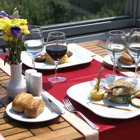 Sultanhan - Special Category 4*