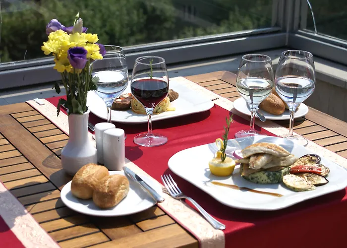 Sultanhan - Special Category 4*