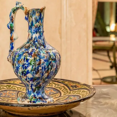 Sultanhan - Special Category Стамбул